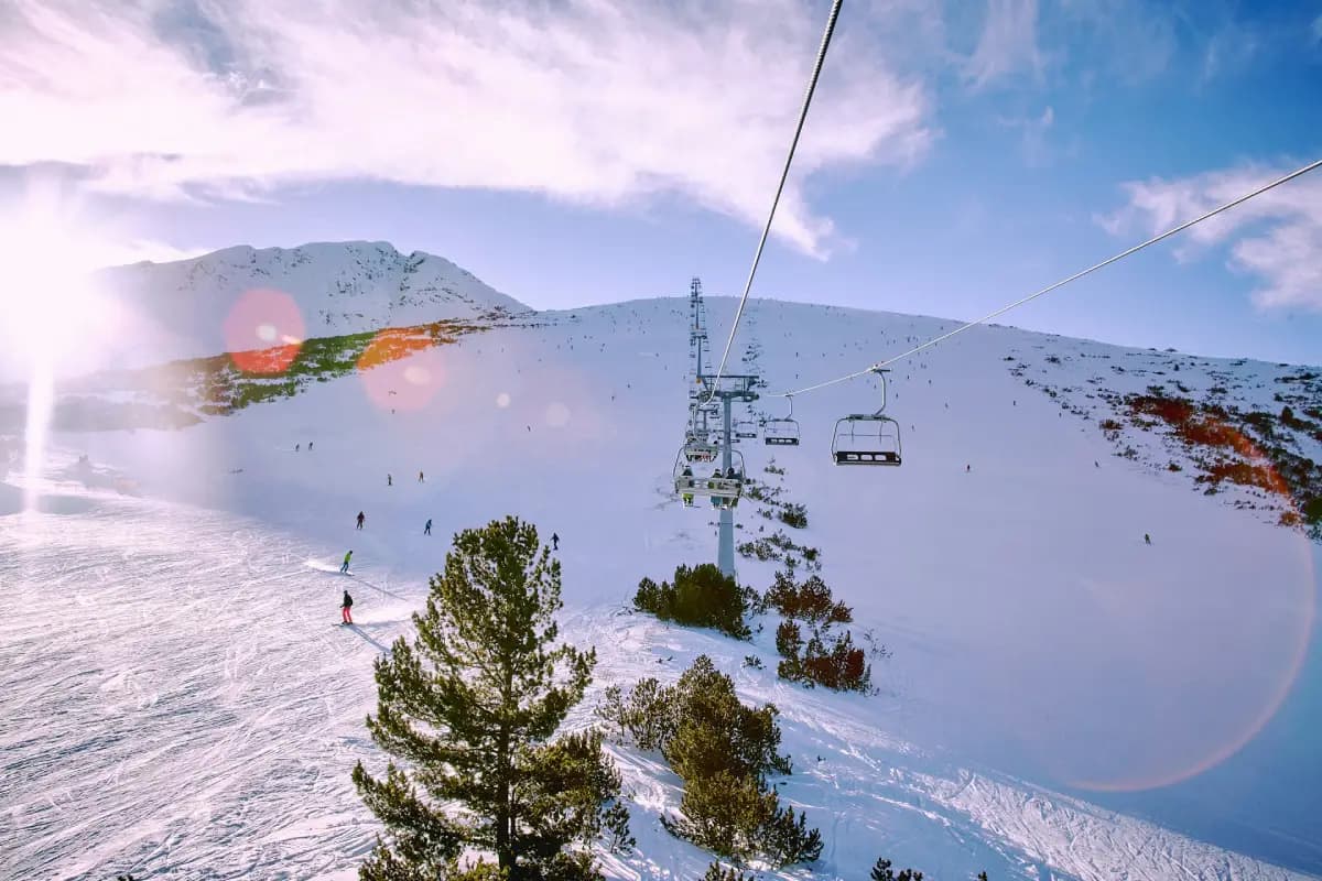Top-tier Skiing