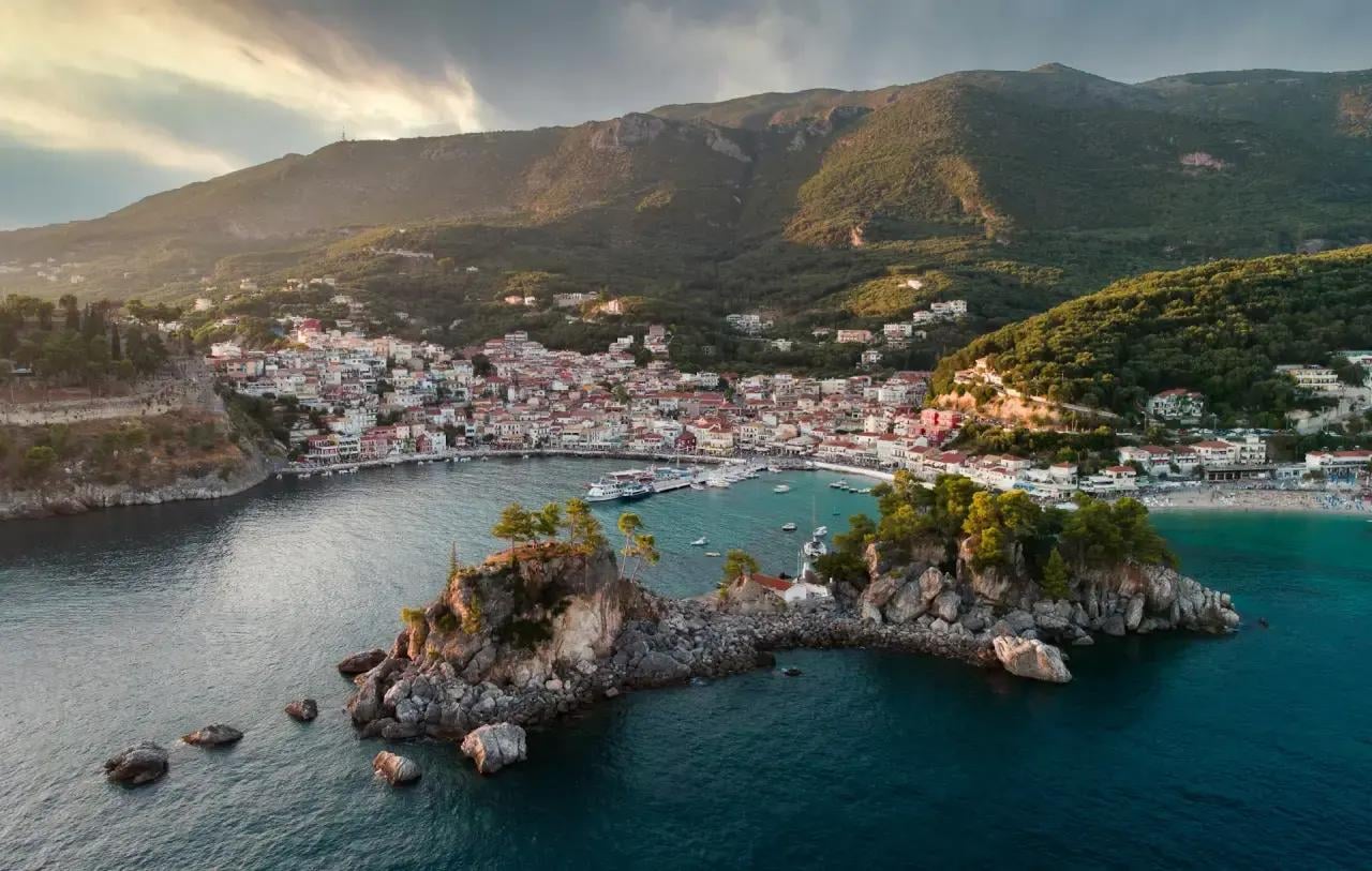 Parga - Amfiteatar nad morem gde se mletačke boje stapaju sa tirkizom